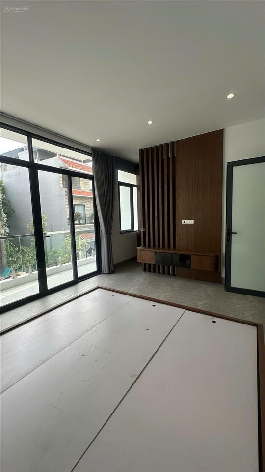 Thạch bàn  nguyên căn 6 ngủ  full đồ  ô tô tránh