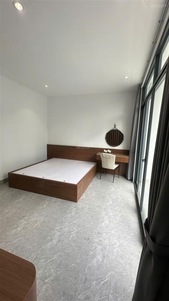 Thạch bàn  nguyên căn 6 ngủ  full đồ  ô tô tránh
