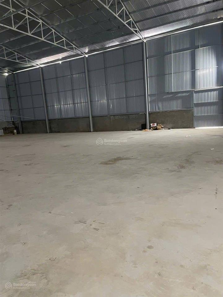 Cự khối  kho 800m2  mặt tiền 10m  3 pha