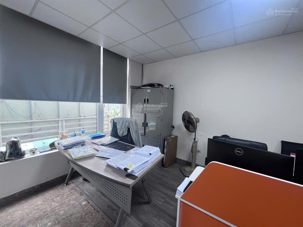 Mp việt hưng  văn phòng 96m2  12tr