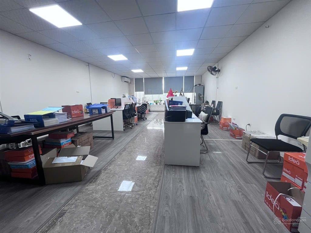 Mp việt hưng  văn phòng 96m2  12tr