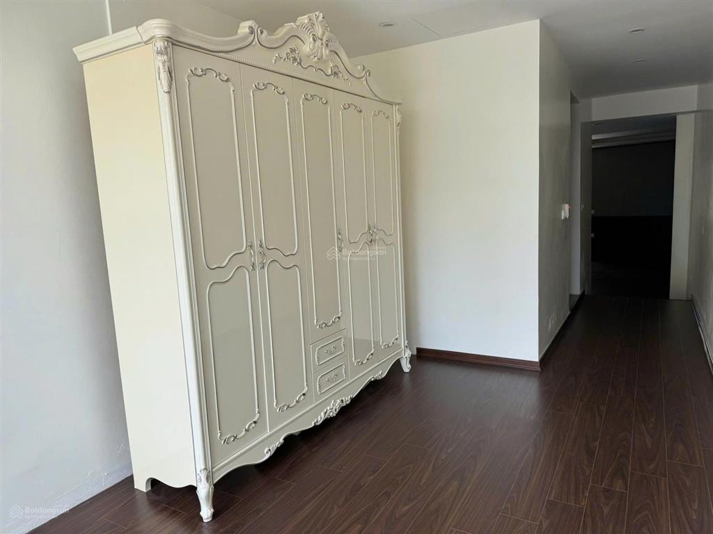 Nhà mặt phố ngô gia tự  130m2  5 tầng  gara  kd đỉnh cao