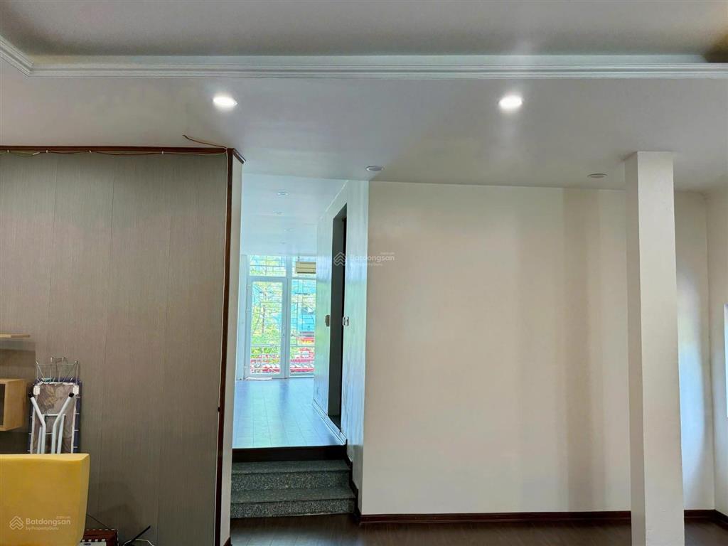 Nhà mặt phố ngô gia tự  130m2  5 tầng  gara  kd đỉnh cao