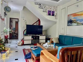 Phố trạm  nhà 5 tầng, 5 ngủ, full đồ  gara