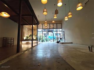 Chân đế berriver  80m2  mt 6m  kd đỉnh cao