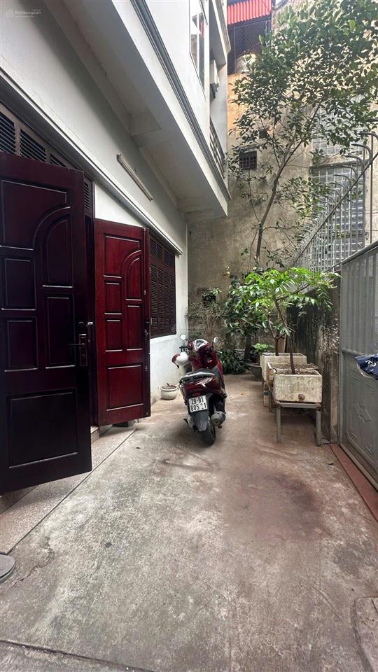 Bồ đề  cho thuê nguyên căn  80m2 4 tầng ở+ dạy học.