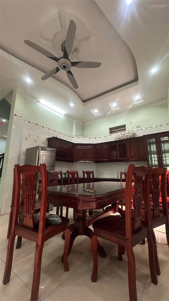 Bồ đề  cho thuê nguyên căn  80m2 4 tầng ở+ dạy học.