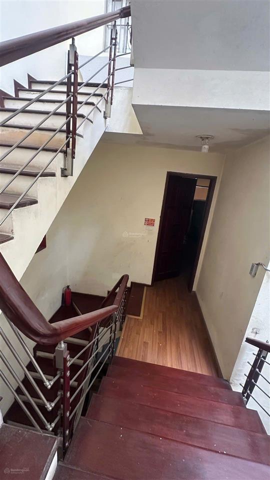 Tư đình  nguyên căn 80m2  4 tầng  ở, cty + kho hàng