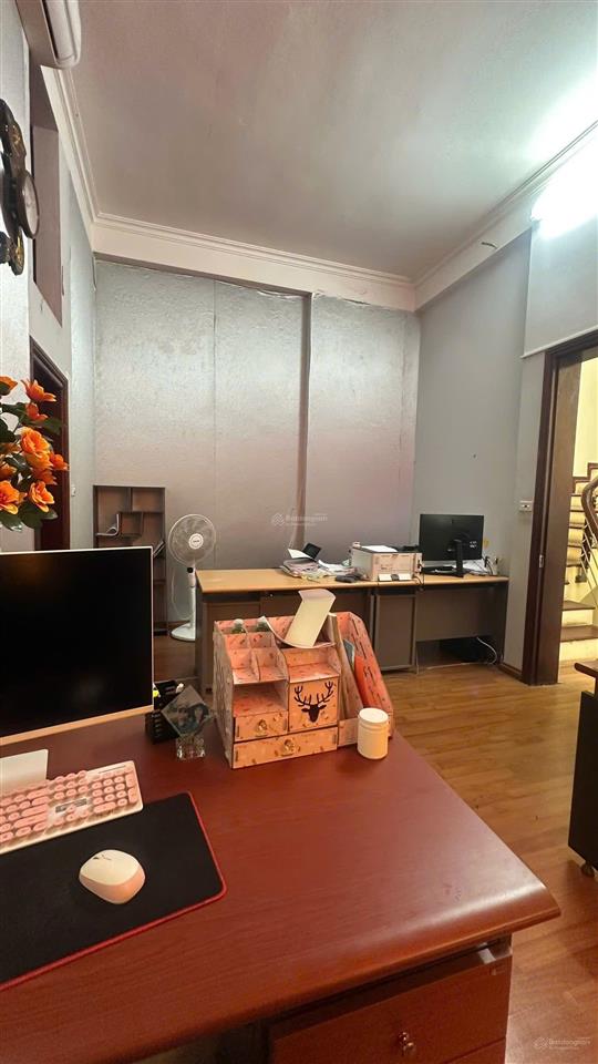 Tư đình  nguyên căn 80m2  4 tầng  ở, cty + kho hàng