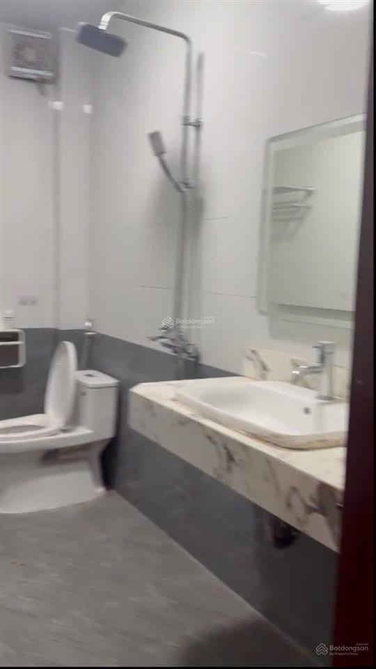 Ngọc lâm  nhà 3 tầng * 79m2  ở, vp