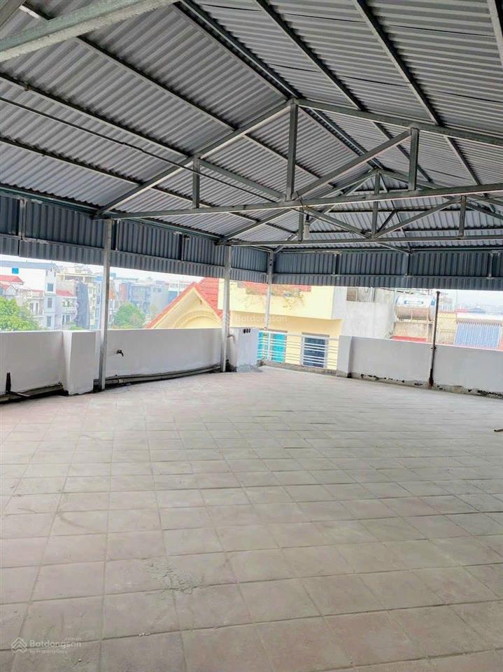 Ngay bigc  nhà 70m2  5 tầng thang máy ô tô  17tr  cty, vp