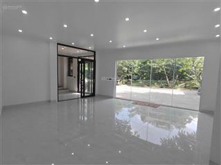 Mp cổ linh  nhà 6 tầng, thang máy  vp. kd