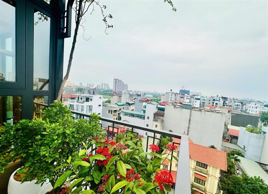 Ngọc thụy  căn penhouse  sd 200m2  full nội thất
