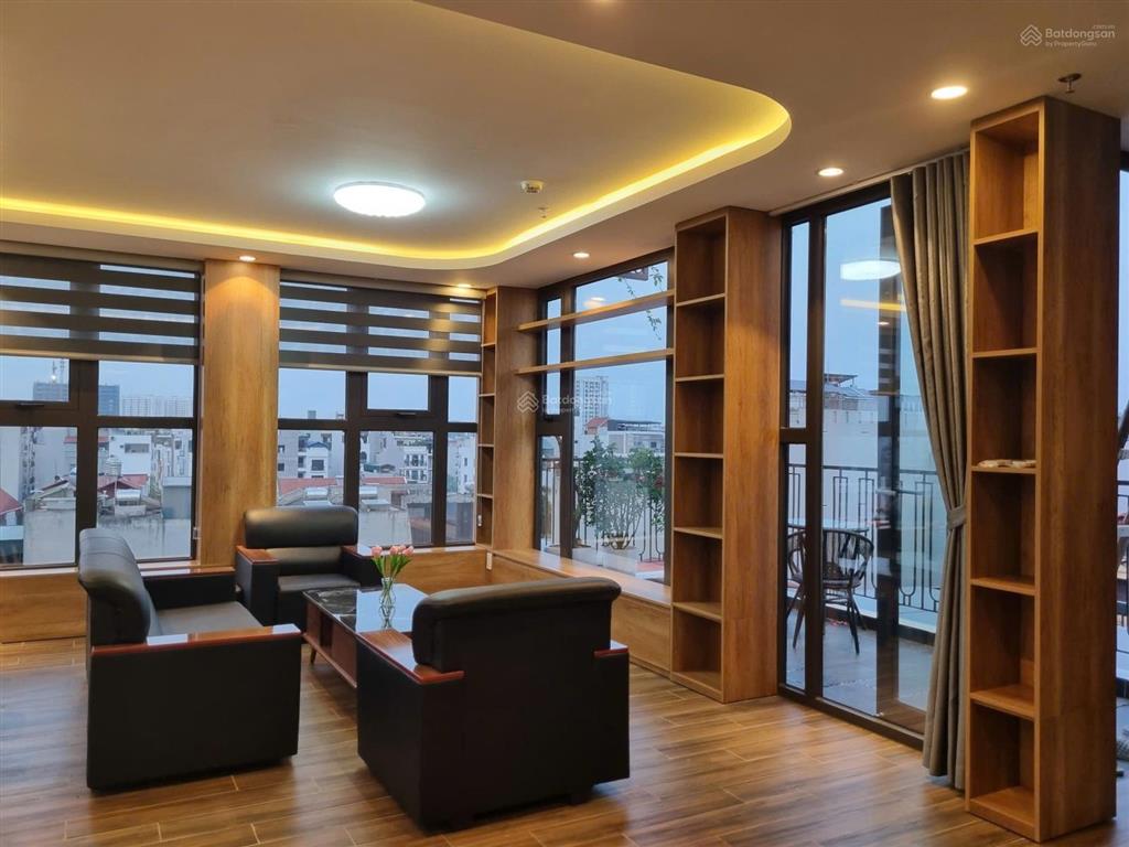 Ngọc thụy  căn penhouse  sd 200m2  full nội thất
