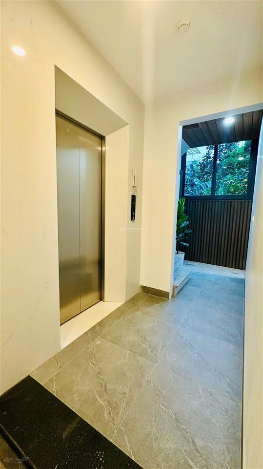 Ngọc thụy  căn penhouse  sd 200m2  full nội thất