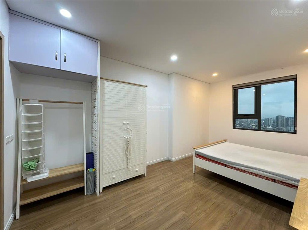 Mipec căn 90m2  2 ngủ  full đồ
