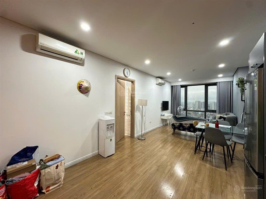 Mipec căn 90m2  2 ngủ  full đồ