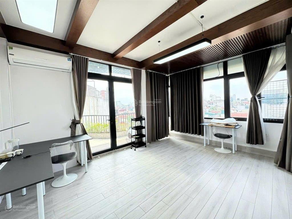 Siêu phẩm ngọc lâm  nhà 7 tầng thang máy  full đồ  gara ô tô