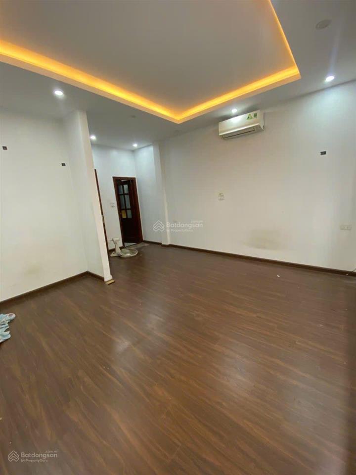 Bồ đề  nguyên căn 36m2 * 5 tầng  ô tô  10tr