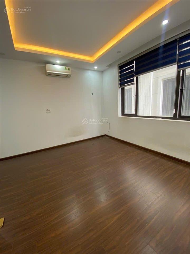 Bồ đề  nguyên căn 36m2 * 5 tầng  ô tô  10tr