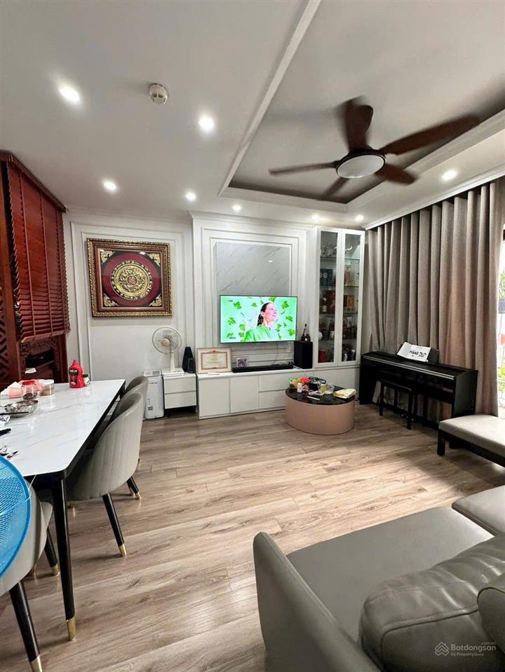 Jardin sài đồng  căn 3 ngủ  full đồ mới 14tr