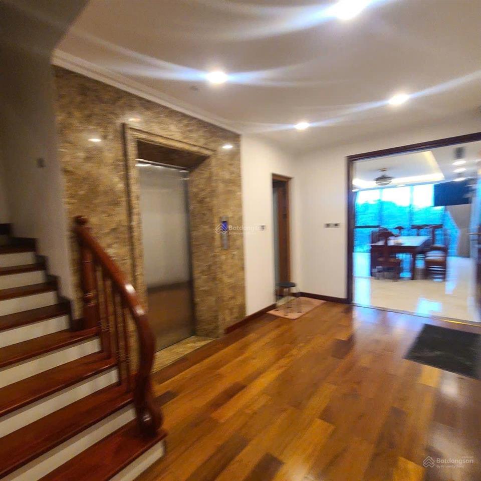 Lâm hạ  nhà mặt phố  110m2 xây 6 tầng thang máy  ở, kd