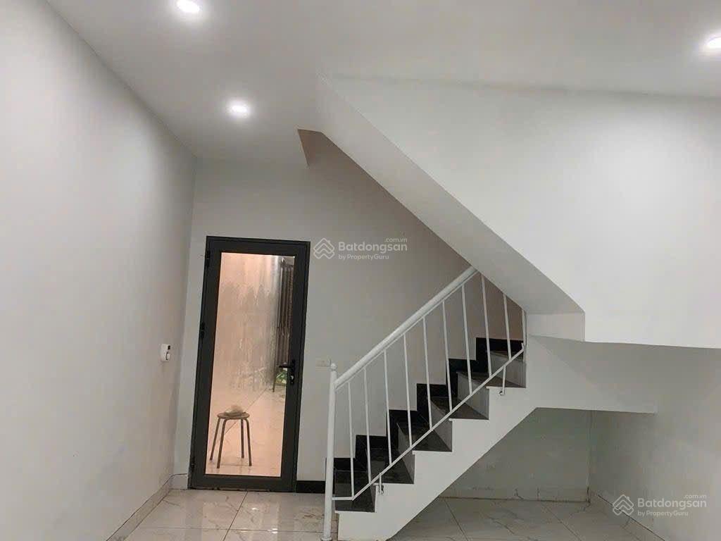 Mp hoa lâm  nhà 3 tầng *100m2  ở, vp
