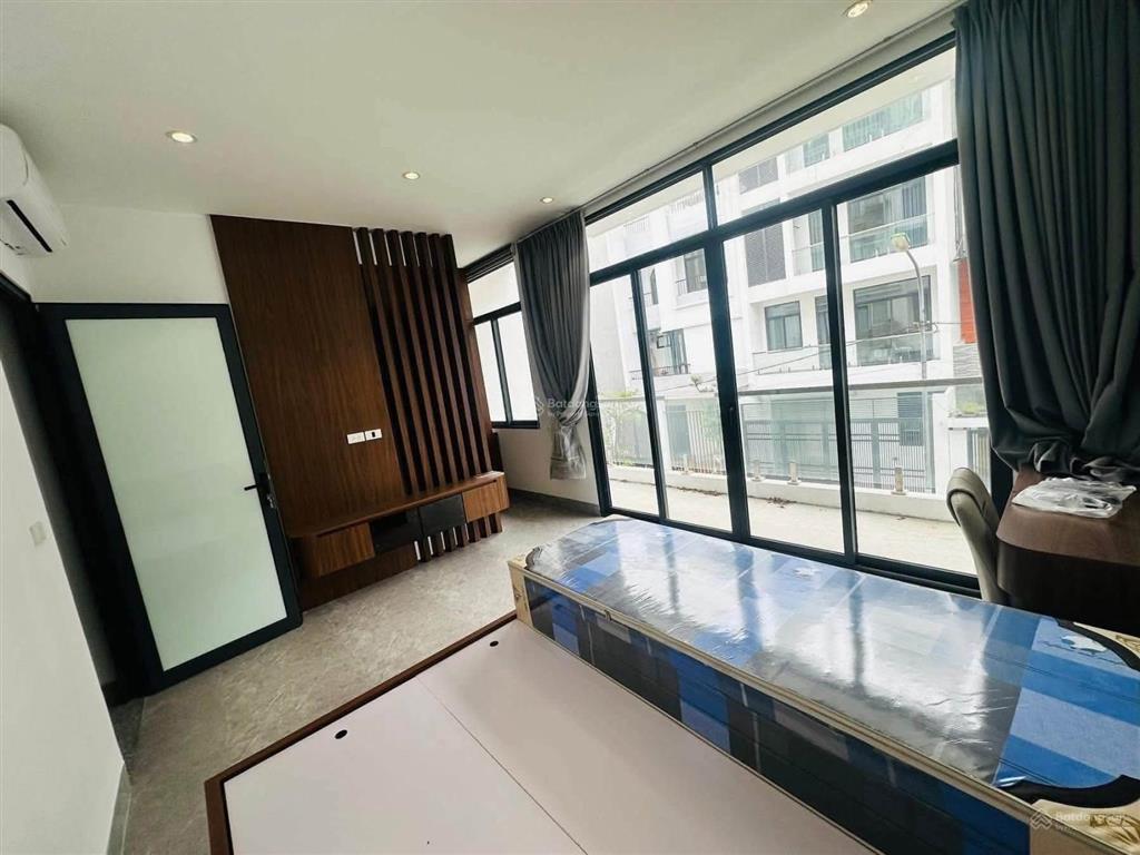 Thạch bàn  liền kề 5 tầng  full đồ  23tr