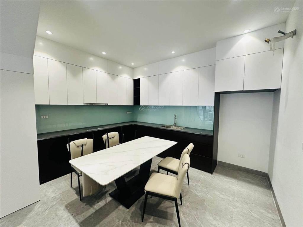 Thạch bàn  liền kề 5 tầng  full đồ  23tr