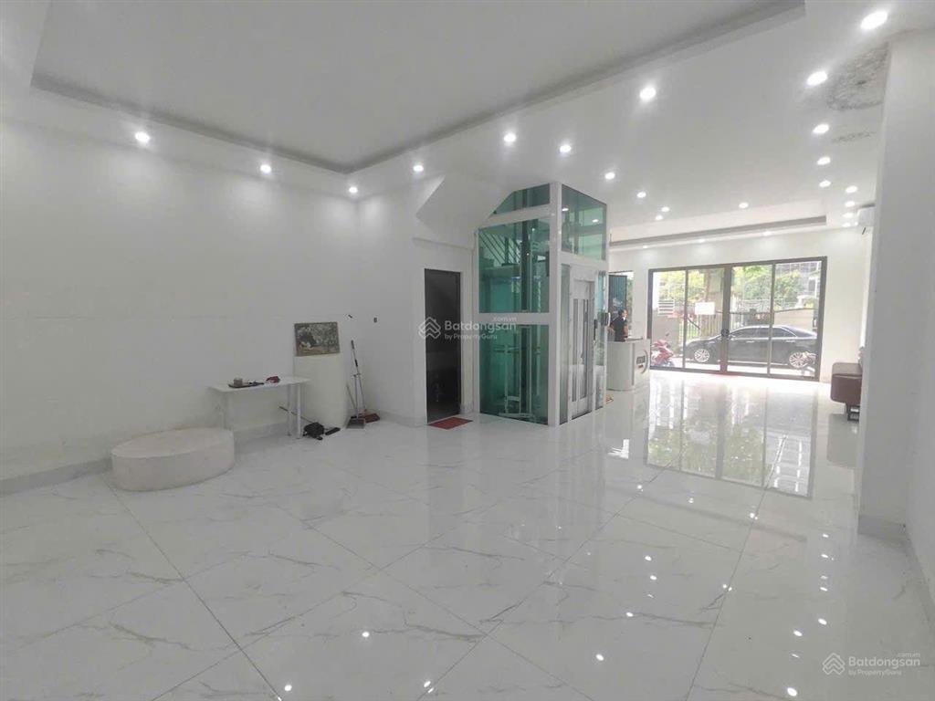 Cho thuê liền kề phc  80m * 5 tầng, thang máy vp, kd