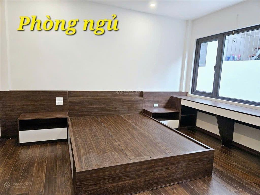 Bồ đề  nguyên căn 35m2 * 5 tầng  full đồ đẹp  15tr