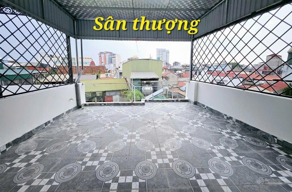 Bồ đề  nguyên căn 35m2 * 5 tầng  full đồ đẹp  15tr
