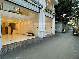Bát khối  nguyên căn 6 tầng thang máy  ô tô