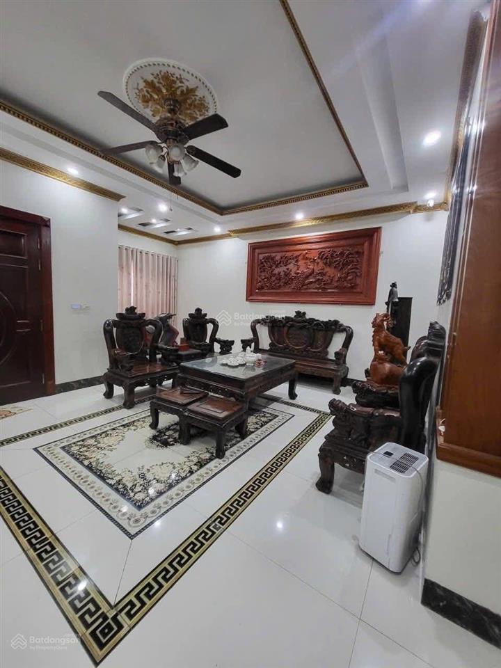 Việt hưng  biệt thự sân vườn  200m²  full đồ