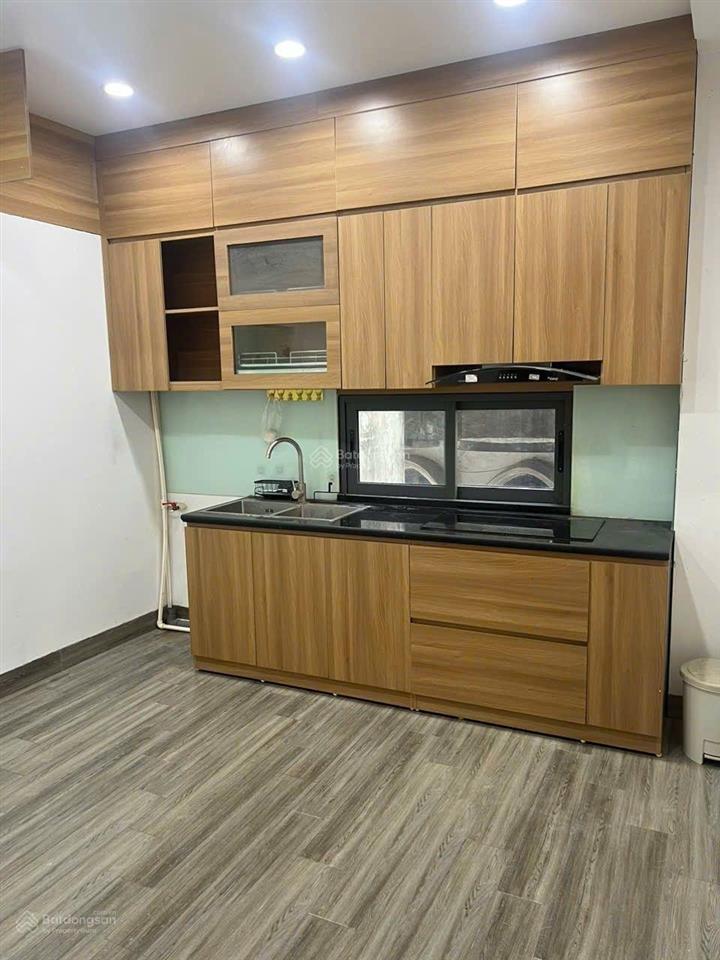 Ngọc lâm  căn hộ 80m²  full đồ  2 ngủ 8,5tr