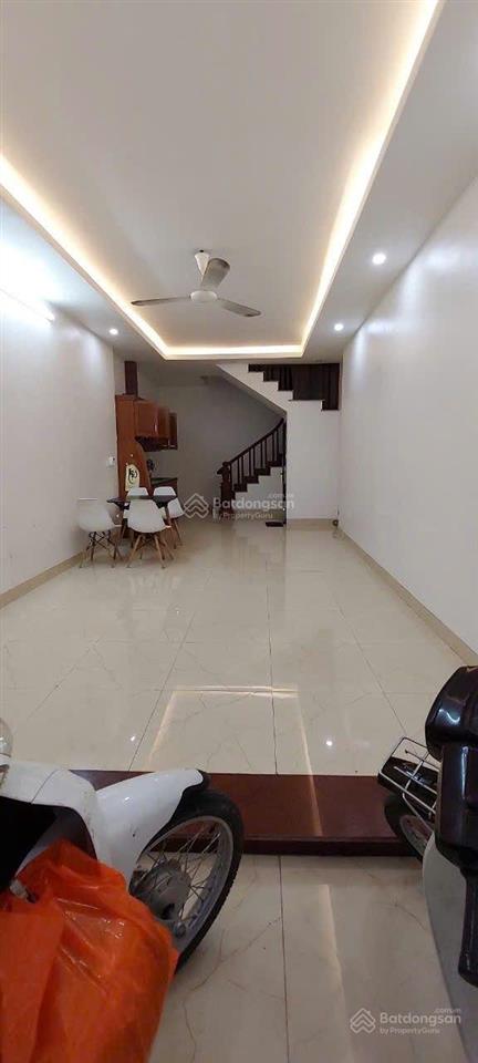 Mặt phố bồ đề  nhà 5 tầng * 46m2  full đồ