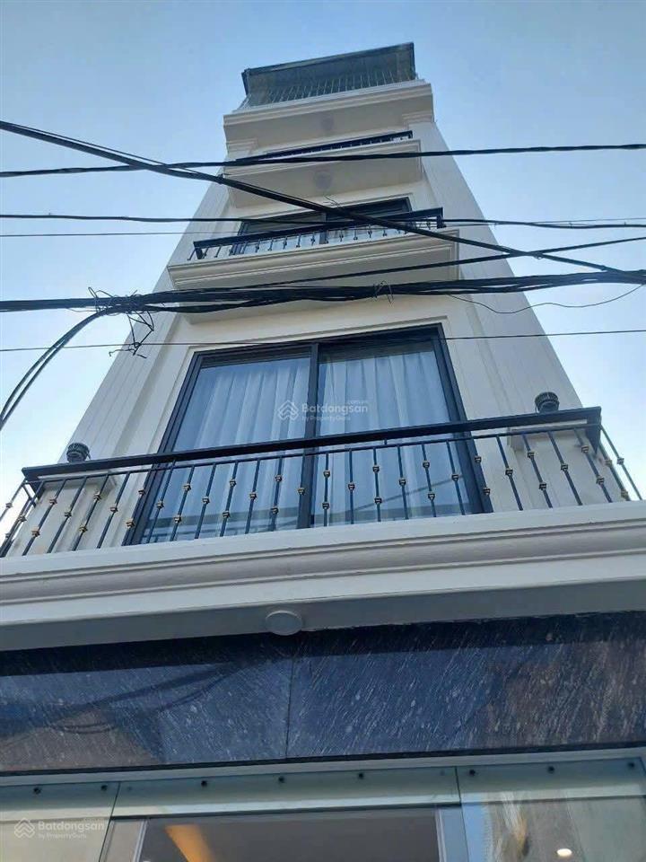Thạch bàn  nhà đẹp 40m2  5 tầng  9tr/th
