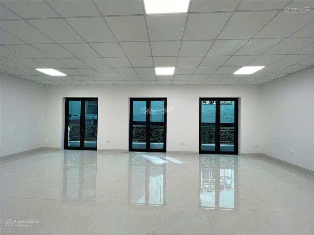 Ngô gia tự  văn phòng 190m²  mới đẹp  16tr