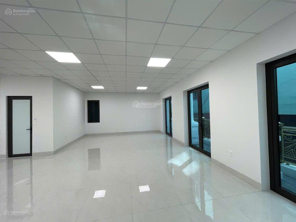 Ngô gia tự  văn phòng 190m²  mới đẹp  16tr