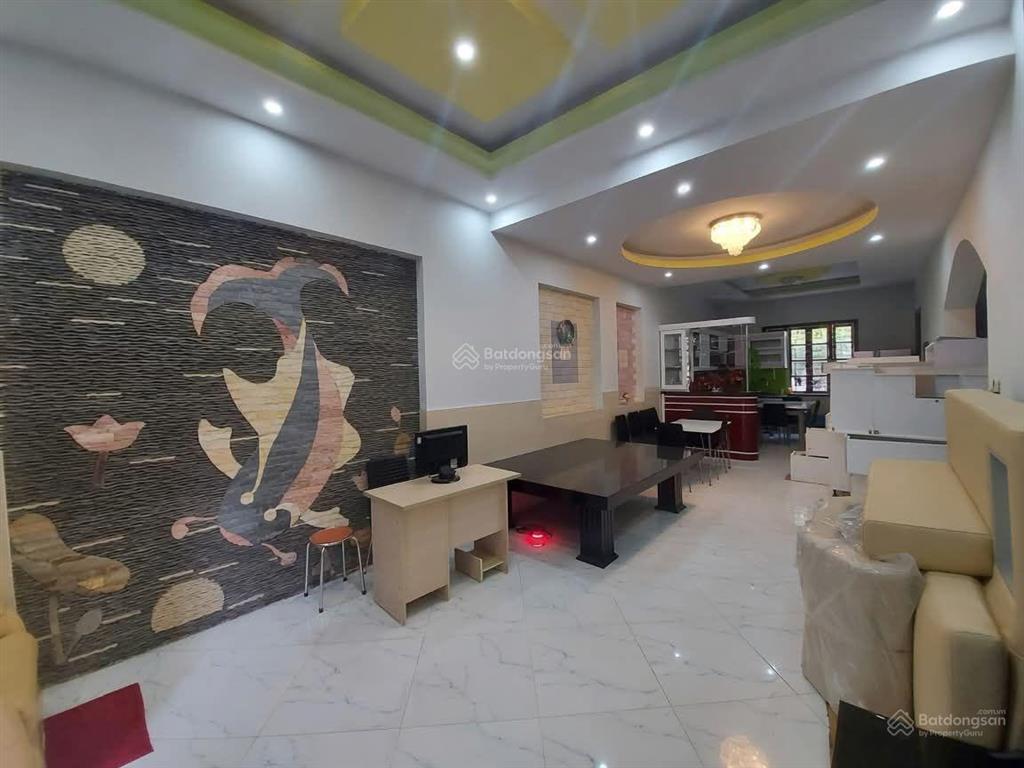 Ngọc thụy  nguyên căn  sân vườn 133m2  ô tô