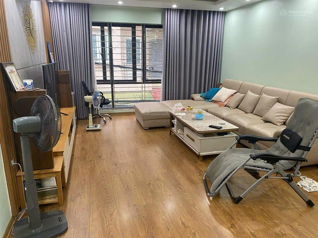 Phố trạm  nguyên căn 60m2 xây 5 tầng  full đồ  gara