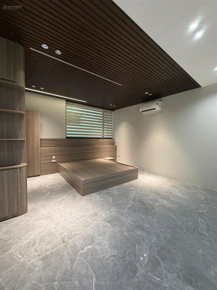 Nguyễn sơn  căn hộ cao cấp 120m²  full đồ  15tr