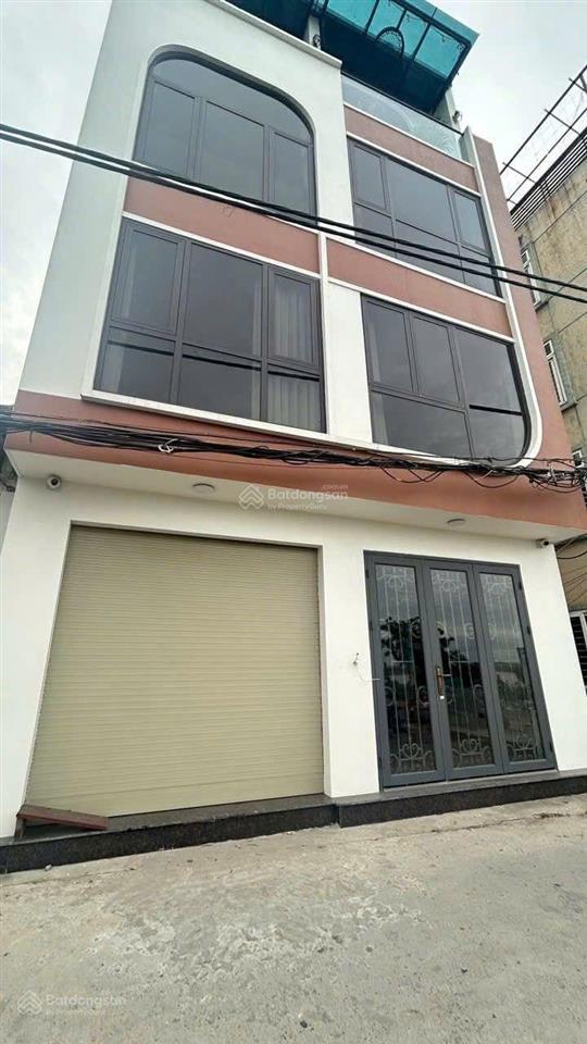 Ngọc thụy  nhà 4 tầng, thang máy  full đồ, view sông hồng