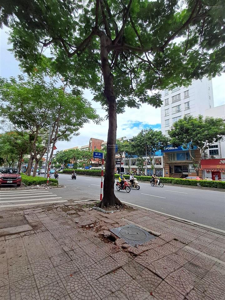 Mbkd mặt phố nguyễn văn cừ  tầng 1,2,3  cty, showroom, cửa hàng
