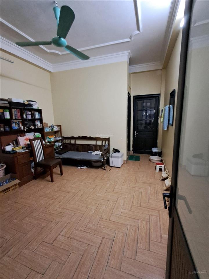 Mbkd mặt phố nguyễn văn cừ  tầng 1,2,3  cty, showroom, cửa hàng