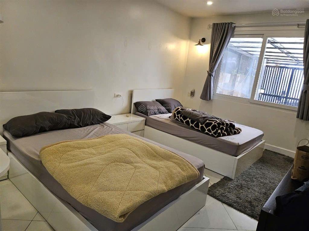 Ngọc thụy  biệt thự sân vườn, view sông đuống  5 ngủ  full đồ