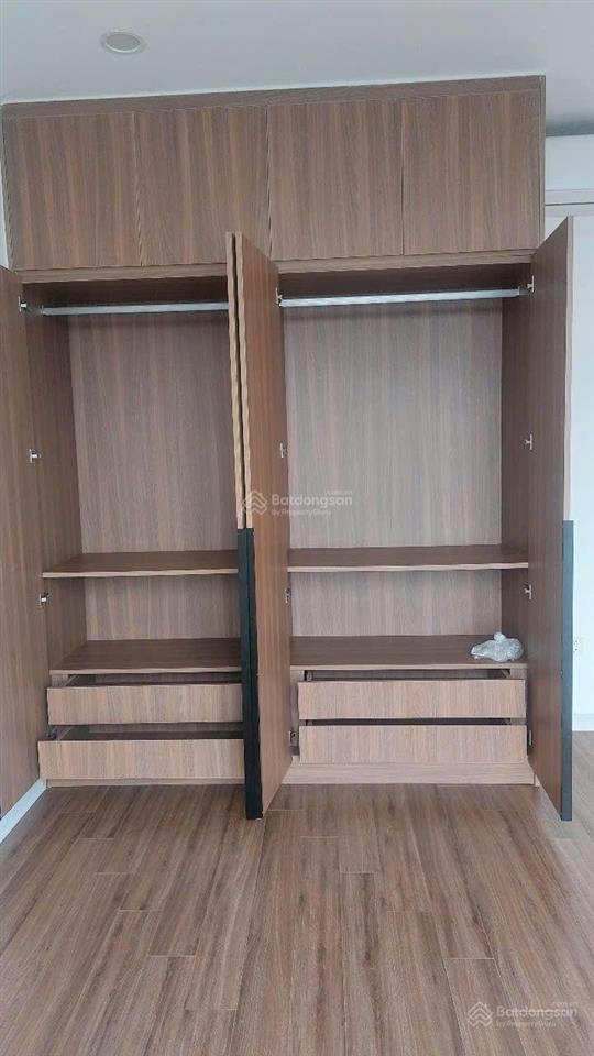 Bình minh garden  căn 2 ngủ 75m2  9tr/th