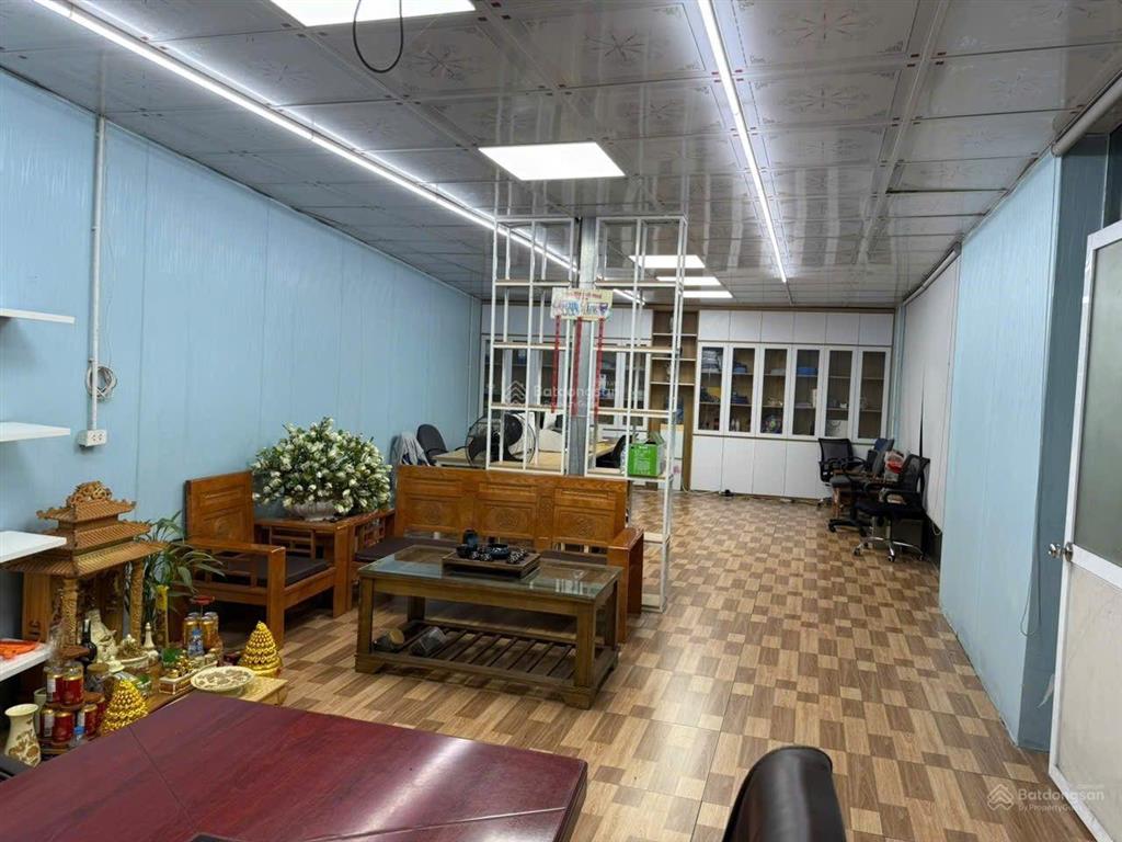 Đức giang  kho 1300m2  3 pha  container