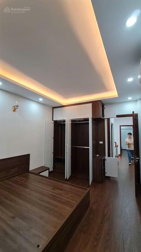 Nguyễn sơn  nguyên căn 5 tầng  50m2  full đồ  gara