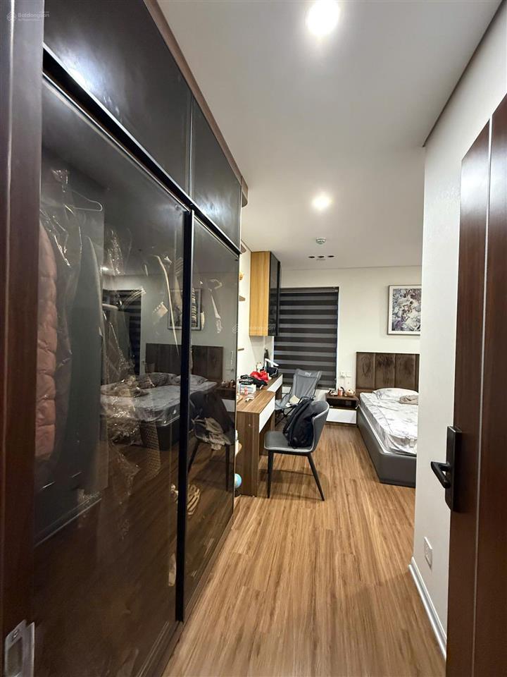 Bình minh garden, đức giang  căn 105m2  full đồ  14tr